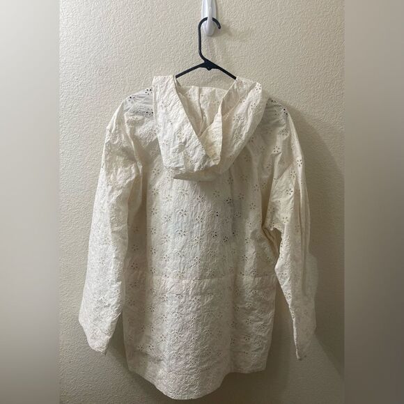 NWT Moncler Ladies Natural Asnen Broderie Anglaise Jacket with a little defect - Picture 7 of 15